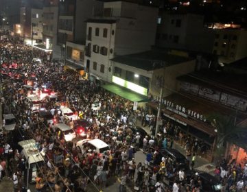 PM e participantes de bloco pré-carnaval irregular entram em confronto no bairro Alto dos Passos
