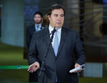 Para Maia, discussão sobre adiamento de eleições é completamente equivocada