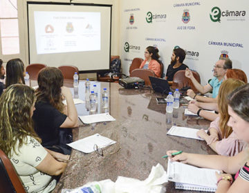 Parlamento Jovem apresenta proposta a escolas candidatas à edição 2020