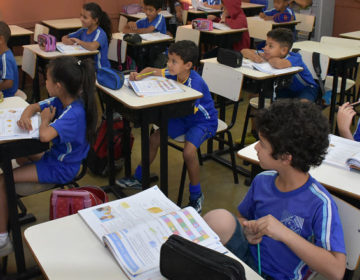 Escolas municipais voltam às aulas na segunda-feira