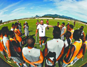 Treinador Abel Braga se anima com início de trabalho no Fluminense