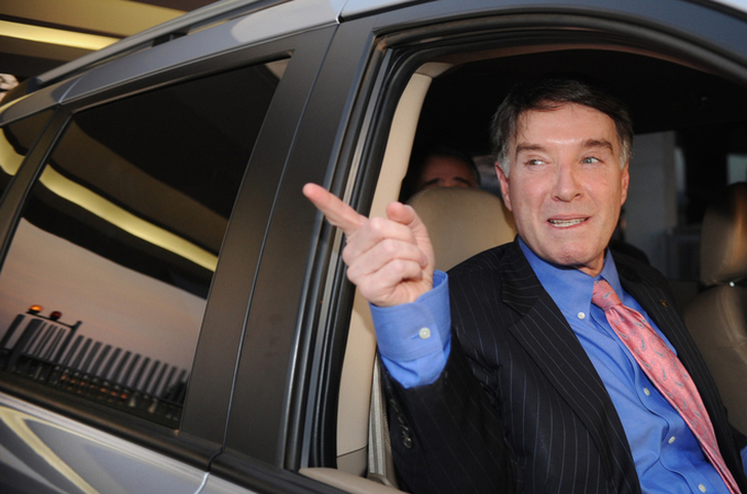 Eike Batista entra na lista da Interpol e passa a ser foragido internacional