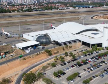 Grupos estrangeiros arrematam aeroportos