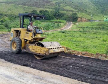 Secretaria de Obras realiza intervenções na estrada de Pires