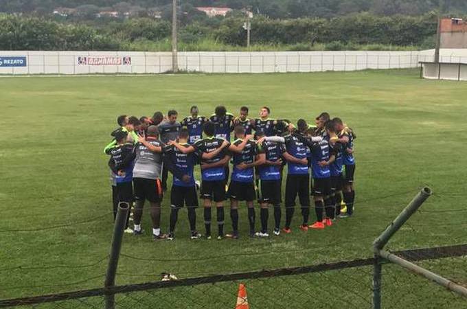 Elenco Carijó se apresenta com 21 jogadores em Santa Terezinha