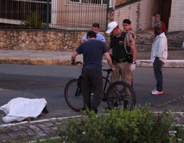 Adolescente morre em acidente com ônibus enquanto andava de bicicleta