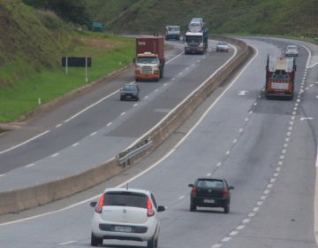 Mais de 2.500 motoristas foram autuados por excesso de velocidade nas rodovias durante o feriado