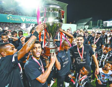 Atlético vence Cruzeiro e garante título do Mineiro