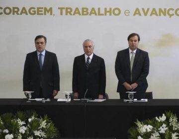 Presidente da Câmara diz que sociedade aplaudirá reformas