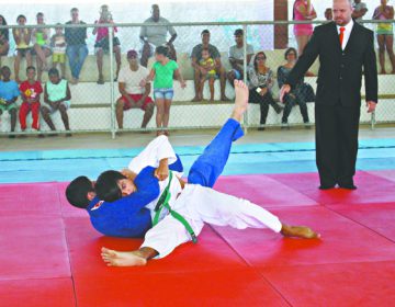 ABERTURA DOS “JOGOS INTERCOLEGIAIS” LOTA QUADRA DA UNIÃO DE BETÂNIA