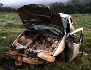 Carro capota e motorista morre em acidente na MGC-265