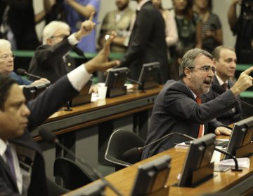 Comissão da reforma política adia votação de destaques para semana que vem