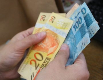 Salário mínimo vai aumentar de R$ 937 para R$ 979 em 2018