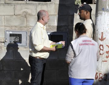 Divulgação porta a porta sobre o projeto Aedes do Bem tem início na segunda