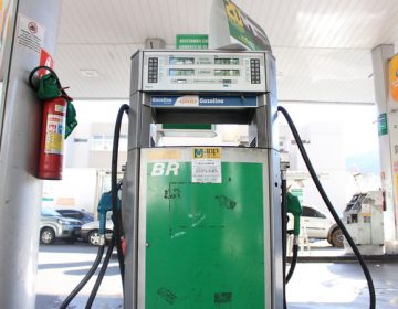 Preços da gasolina e do diesel diminuem hoje nas refinarias