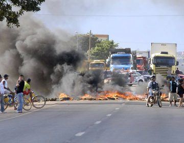 Projeto que obriga desbloqueio de vias em manifestações tem voto favorável