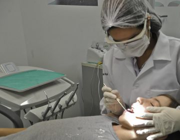 Projeto permite dedução do IR de despesas com prestação gratuita de serviços odontológicos