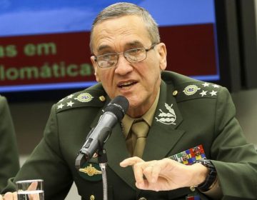 Intervenção militar seria enorme retrocesso, diz comandante do Exército