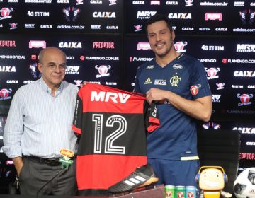 Goleiro Júlio César está de volta ao Flamengo por três meses e vai se aposenta no clube