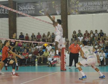 JF Vôlei perde em casa para o Sesi-SP e segue na penúltima posição da Superliga