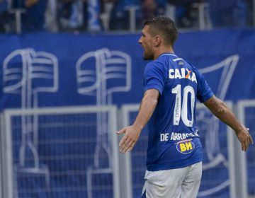 Com golaço, Arrascaeta deixa Cruzeiro com a liderança isolada no Campeonato Mineiro