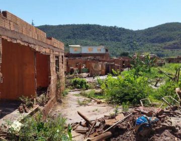 Comunidade aprova novo projeto urbanístico para povoado destruído em Mariana