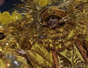 Primeira noite de carnaval de SP tem homenagem a samba, reggae e sertanejo