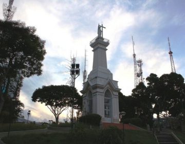 Morro do Cristo recebe via-sacra jovem no domingo