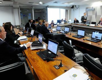 CCJ discute paralisação de análise das PECs no Congresso e seu alcance