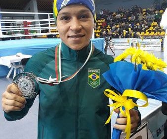 Beatriz Ferreira, atleta de Juiz de Fora, conquista medalha pela Seleção Brasileira em competição na Bulgária