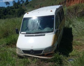 Veículo da Prefeitura de Leopoldina se acidenta na BR-116