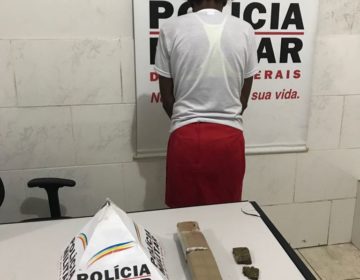 Mulher é presa com mais de 1 kg de maconha na bolsa