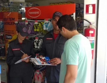 Bombeiros realizam Operação “Alerta Vermelho” em comércios da cidade