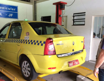 Settra inspeciona veículos que prestam serviço de táxi na cidade