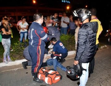 Jovem fica ferida em colisão entre duas motos na BR-356