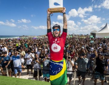 Filipe Toledo é campeão da Etapa de Saquarema do Circuito Mundial de Surfe