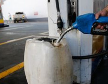 Petrobras reduz preço da gasolina em 2,8% nas refinarias
