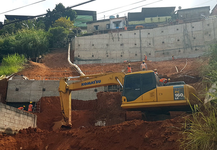 Prefeitura constrói contenções nos bairros de Lourdes, Jardim Natal e Carlos Chagas