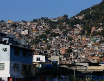 Tiroteio na Rocinha deixa moradores sem luz há mais de 24 horas