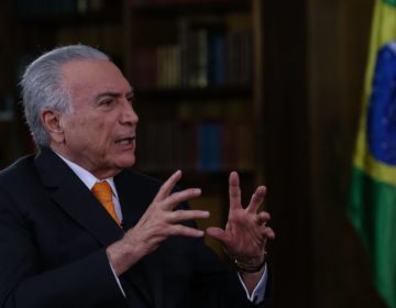 Temer completa dois anos de governo e diz que retirou país da recessão