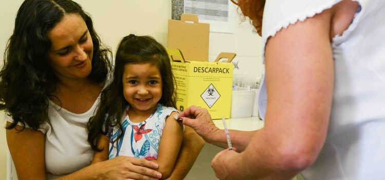 Minas Gerais tem a meta de vacinar mais de 5 milhões de pessoas contra a gripe até 1º de junho