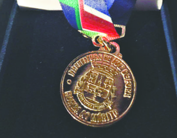 Entrega do Mérito “Henrique Halfeld” celebra aniversário da cidade com homenagens