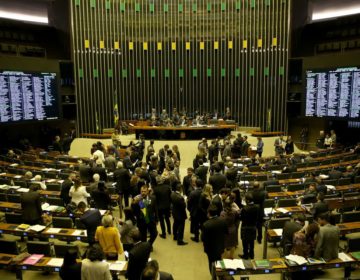 Câmara aprova licença-paternidade para avós