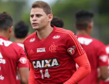 Jonas oficializa saída do Flamengo e diz que vai em busca de novo desafio