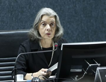 Cármen Lúcia assume interinamente a Presidência da República