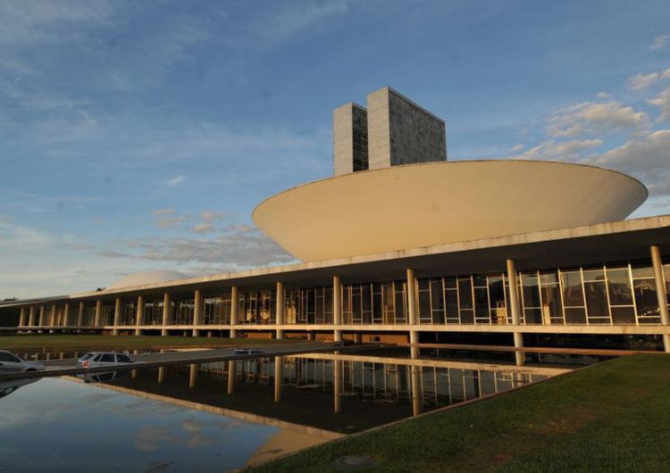 Parlamentares se preparam para esforço concentrado após convenções