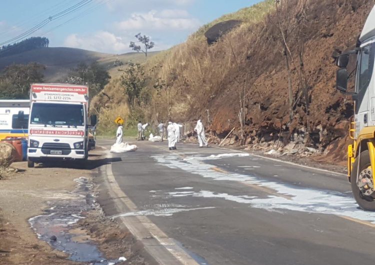 Rodovia BR-267 é liberada após acidente