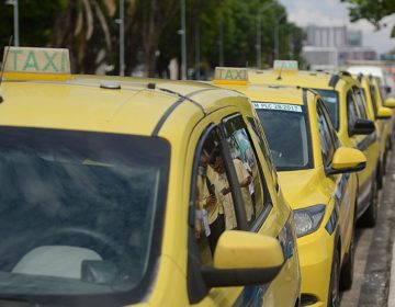 Senado: Proposta diminui Imposto de Renda de taxistas para compensar perdas com aplicativos