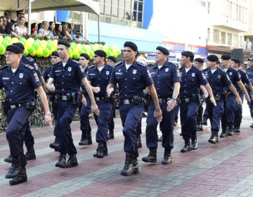 Desfile cívico-militar na Avenida Rio Branco comemora 196º aniversário da Independência