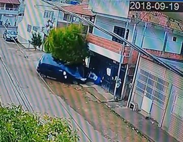 Jovem de 13 anos pega carro dos pais e atropela ciclista em Itaperuna